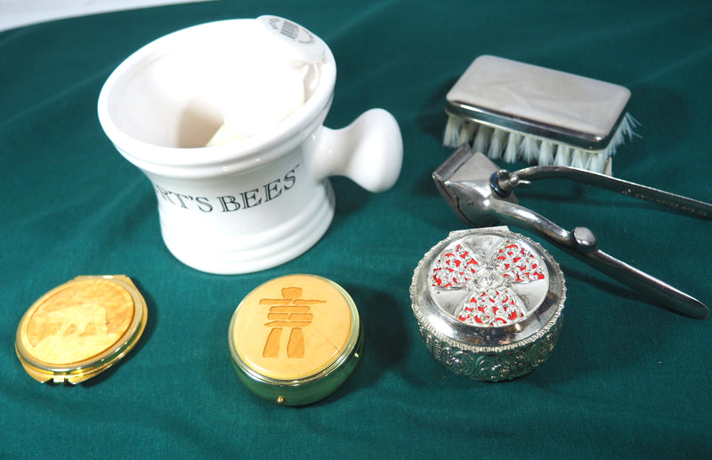 Vintage Mens Shaving and Grooming Accessories
