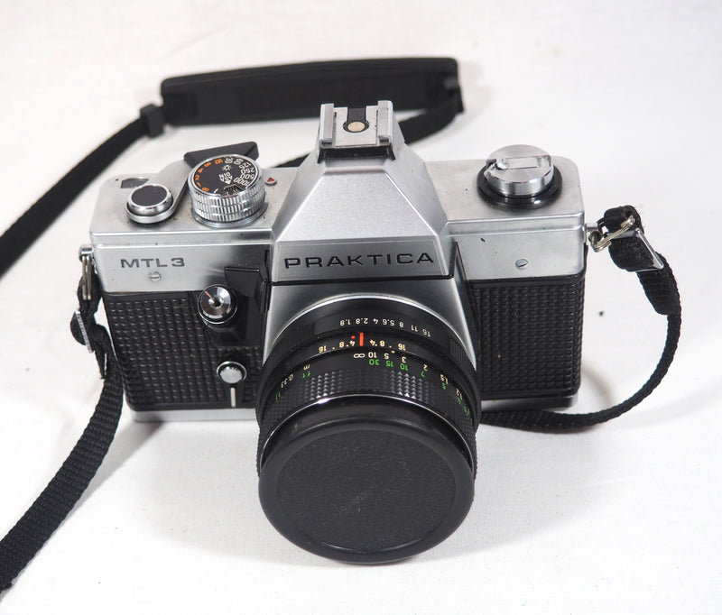 Praktica MTL3 35mm Film Camera W/ Pentacon Auto Lens f/1.8/50 MC - w/case
